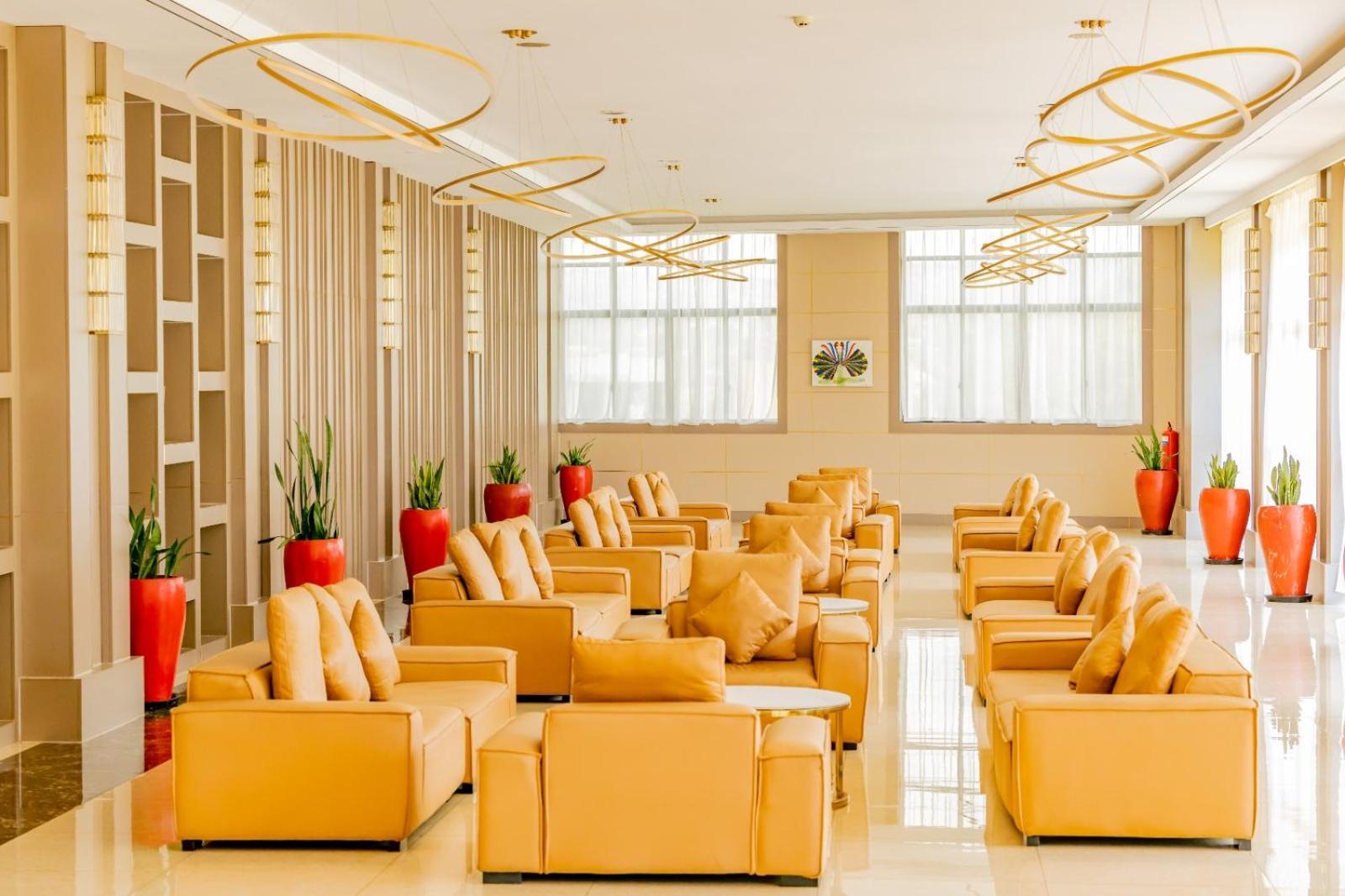 M Hotel Кигали Экстерьер фото