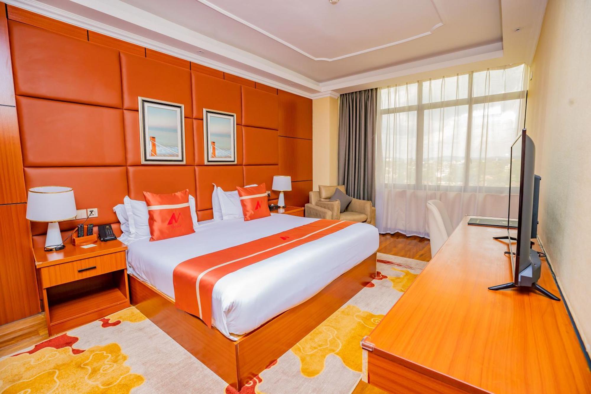 M Hotel Кигали Экстерьер фото