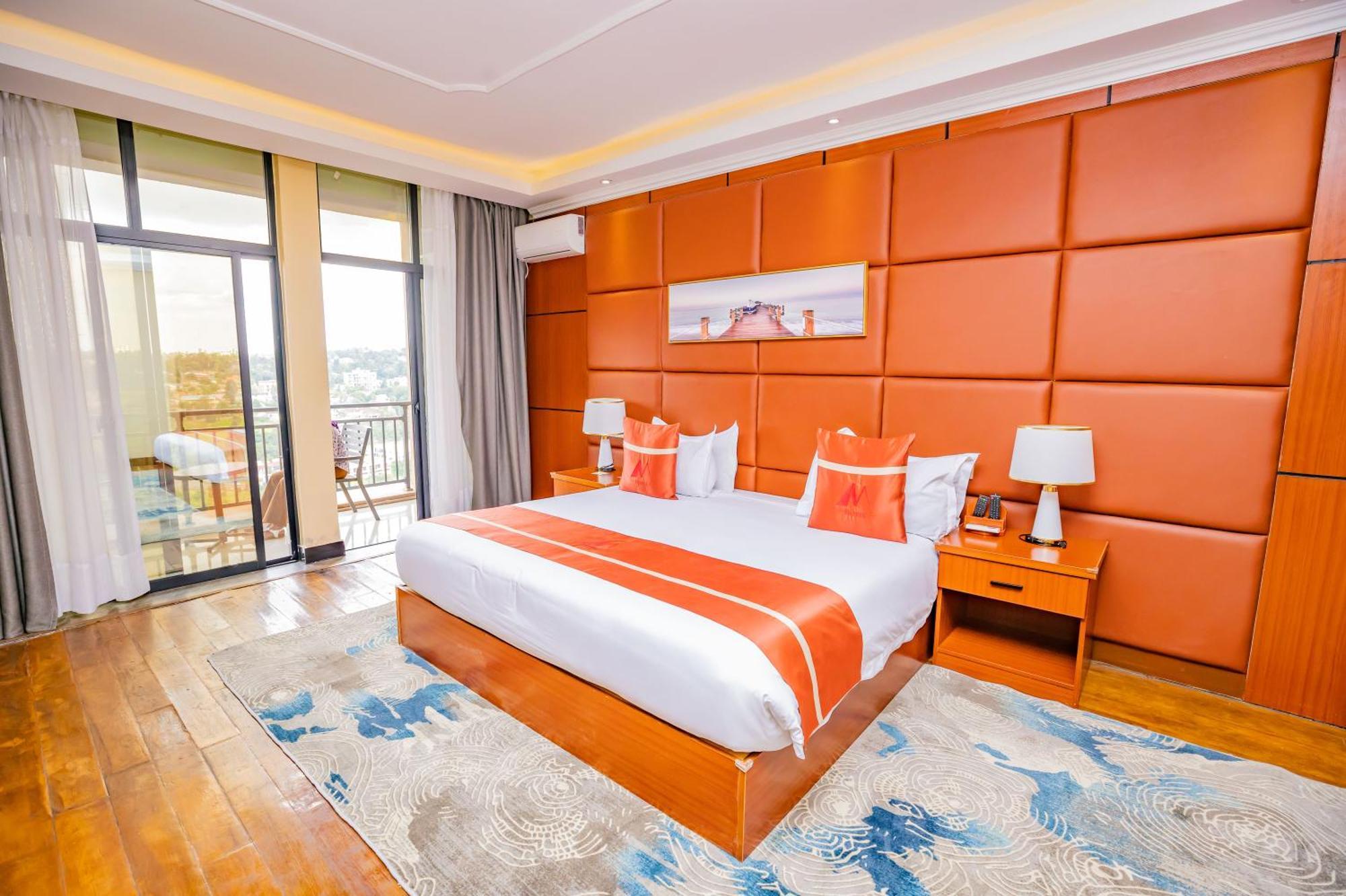 M Hotel Кигали Экстерьер фото