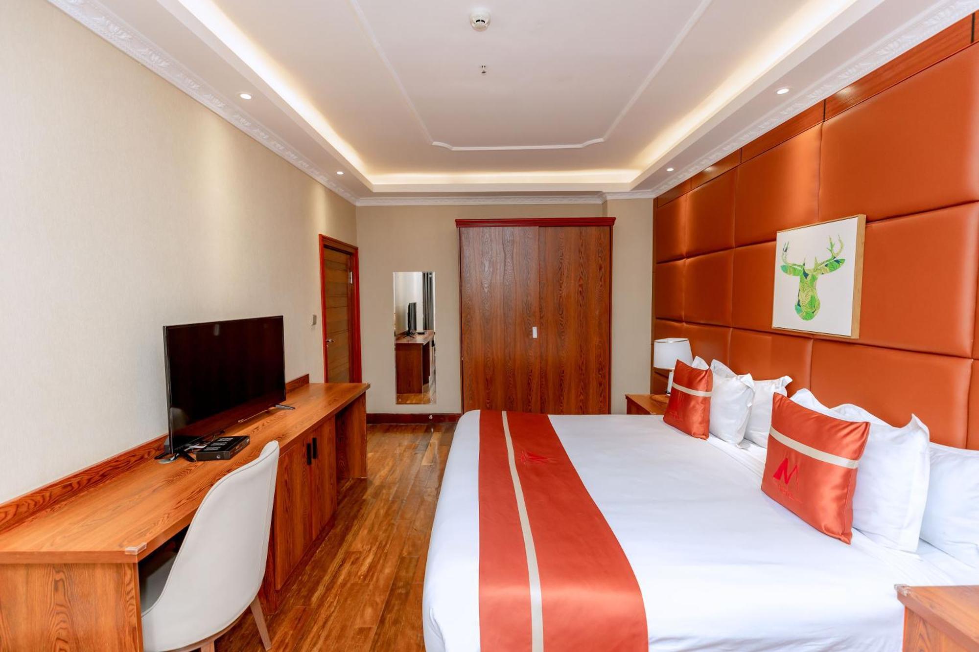 M Hotel Кигали Экстерьер фото