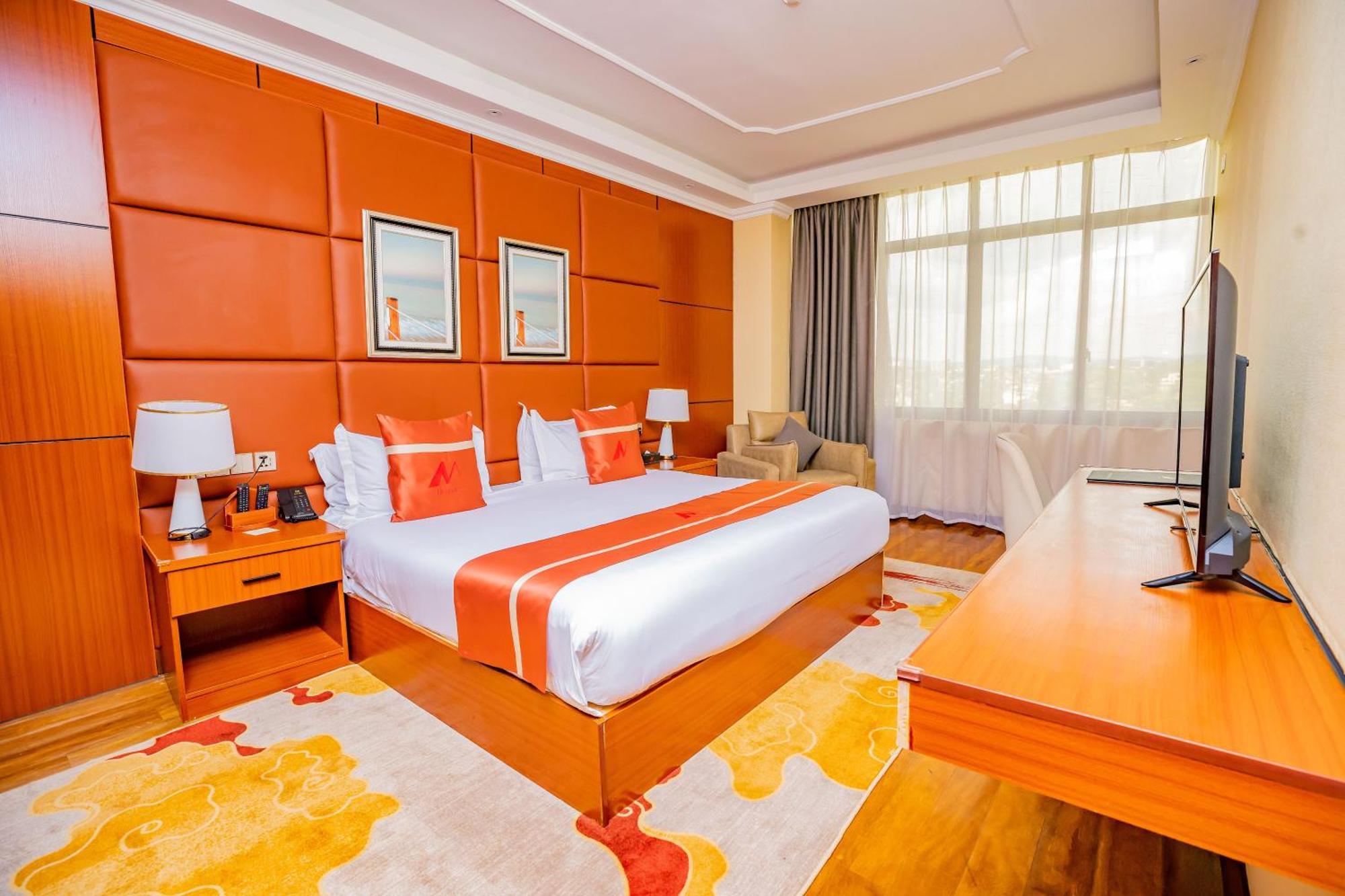 M Hotel Кигали Экстерьер фото